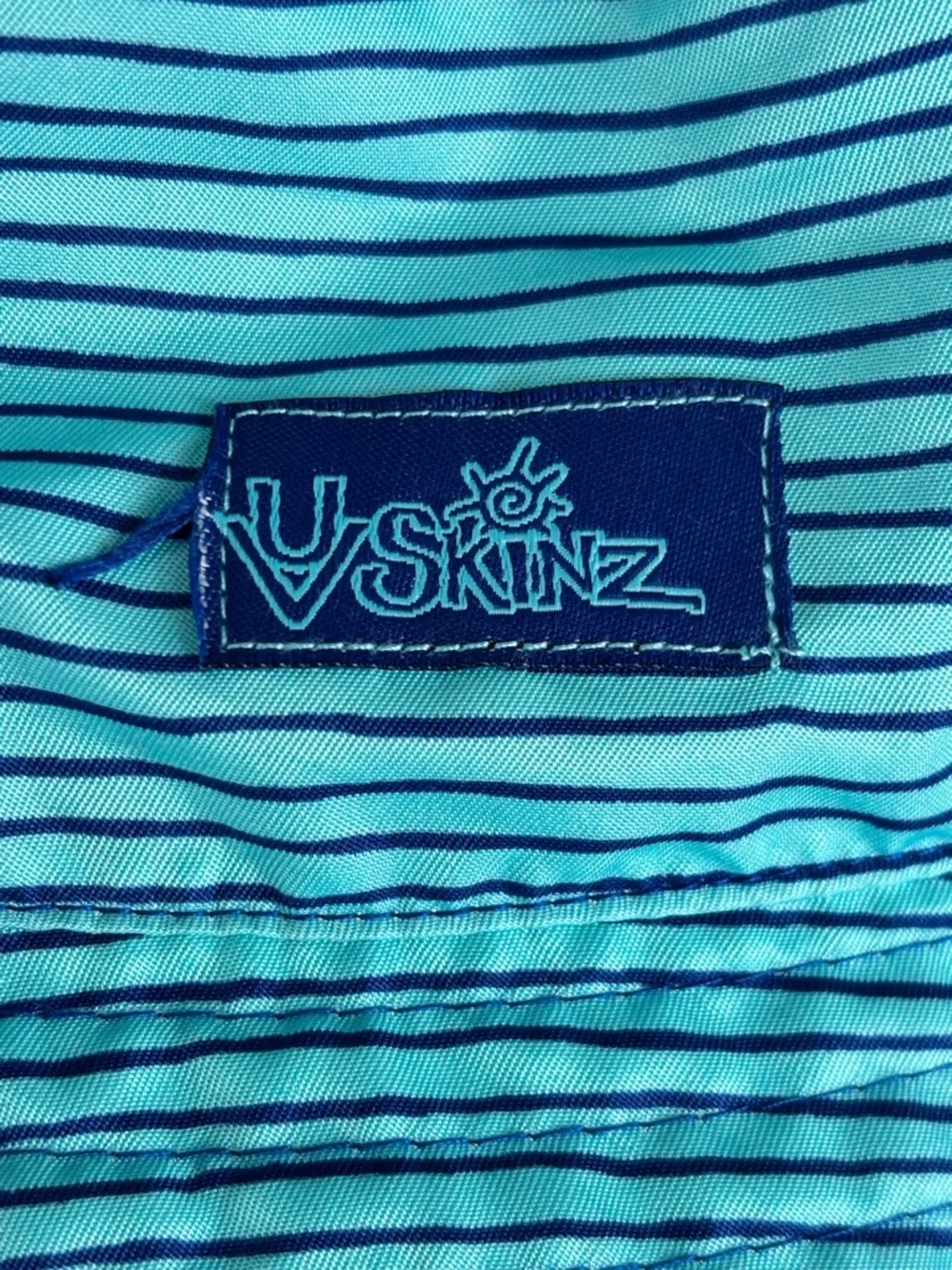 UV Skinz Reversible Kids Bucket Hat - Teal Stripe & Navy Pineapple 5